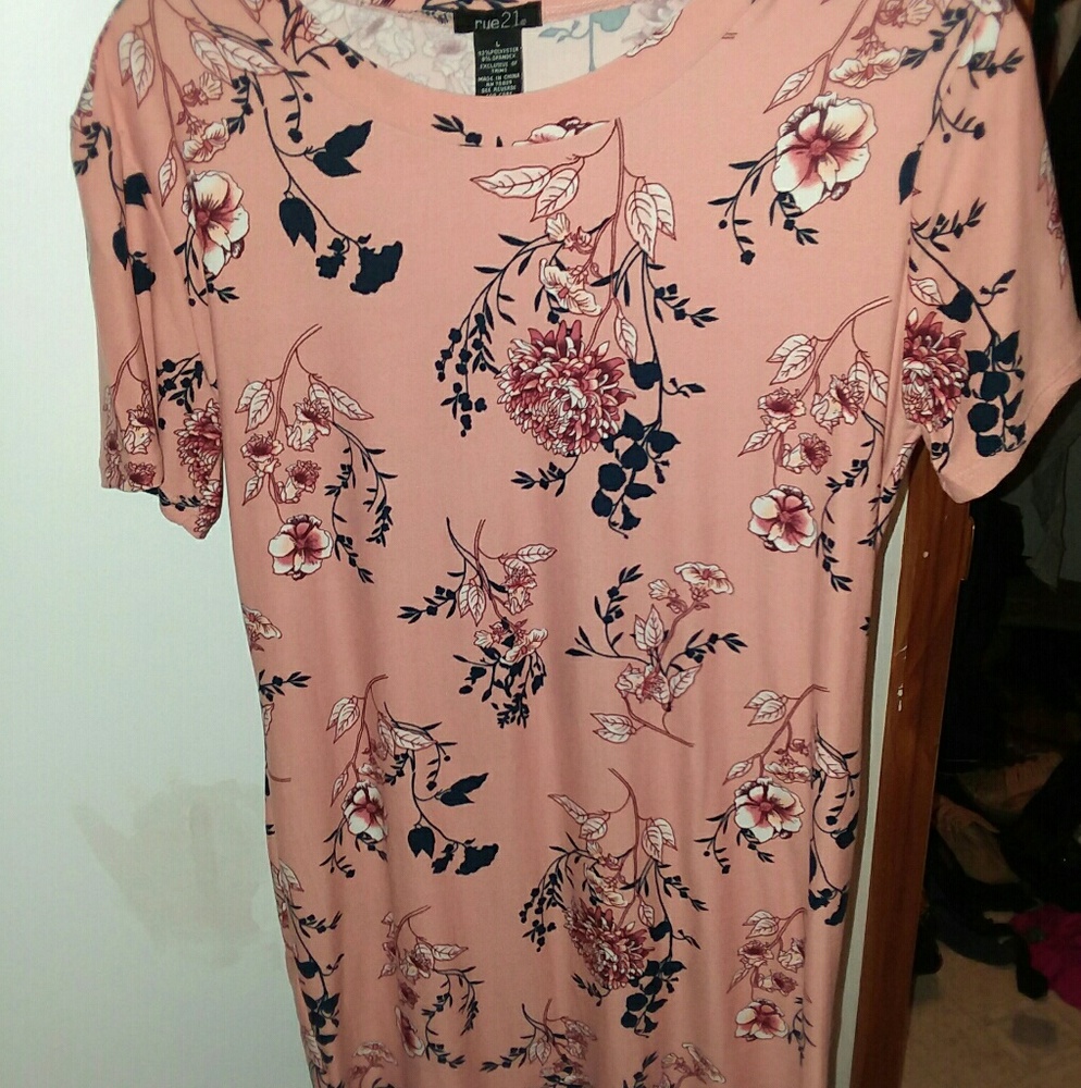 Rue 21 fitted dress